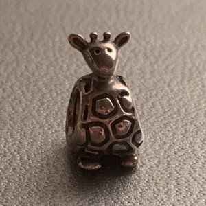 Pandora retired Giraffe charm